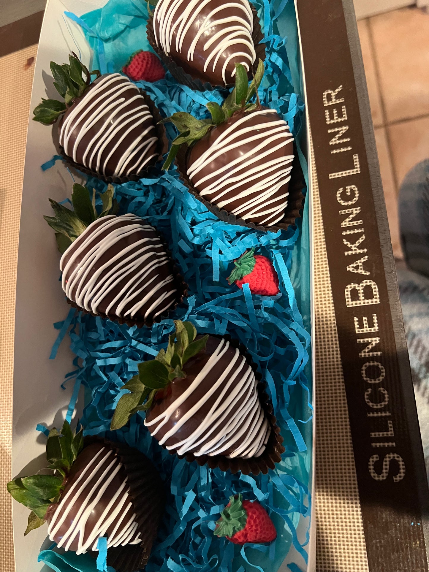 Chocolate Dipped Strawberries (Local Delivery or Pickup ONLY)
